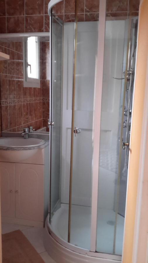 Agreable Logement Dans Petit Village Sud-Essonne Champcueil 外观 照片