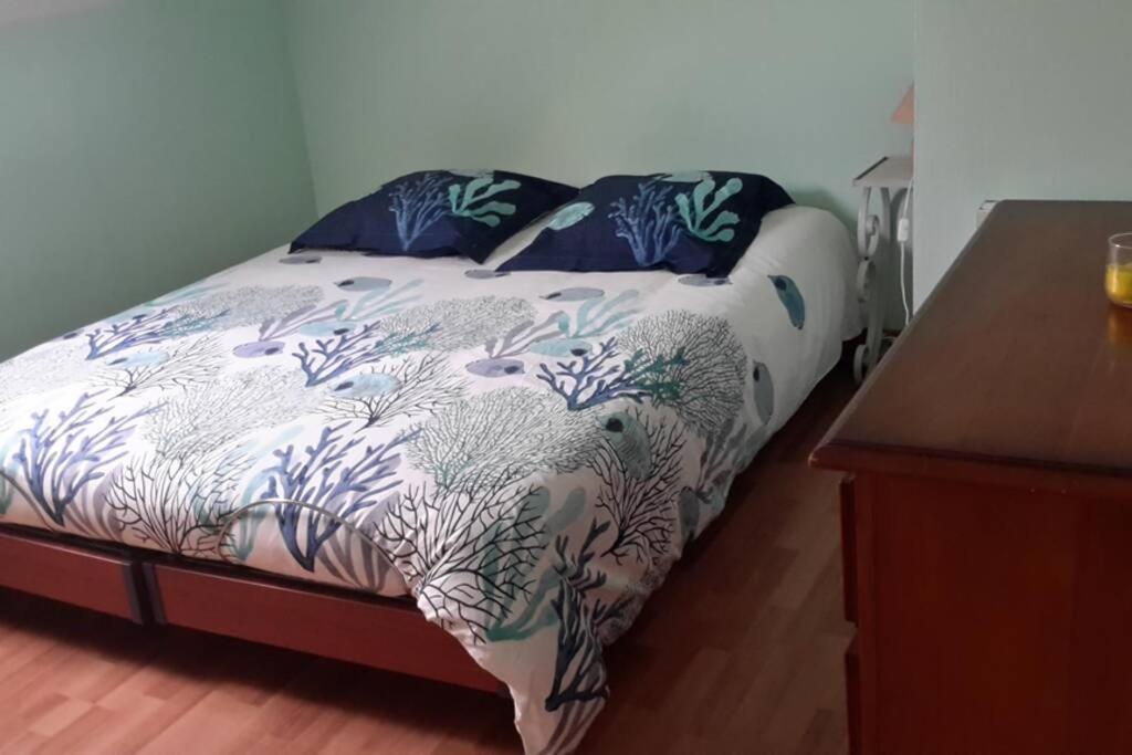Agreable Logement Dans Petit Village Sud-Essonne Champcueil 外观 照片